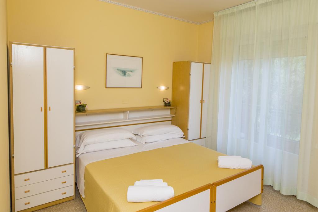 Hotel Rita Riccione Exterior photo